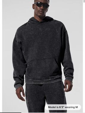 ALO Yoga Men's Mineral Wash Black Hoodie